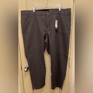 Women’s Pants